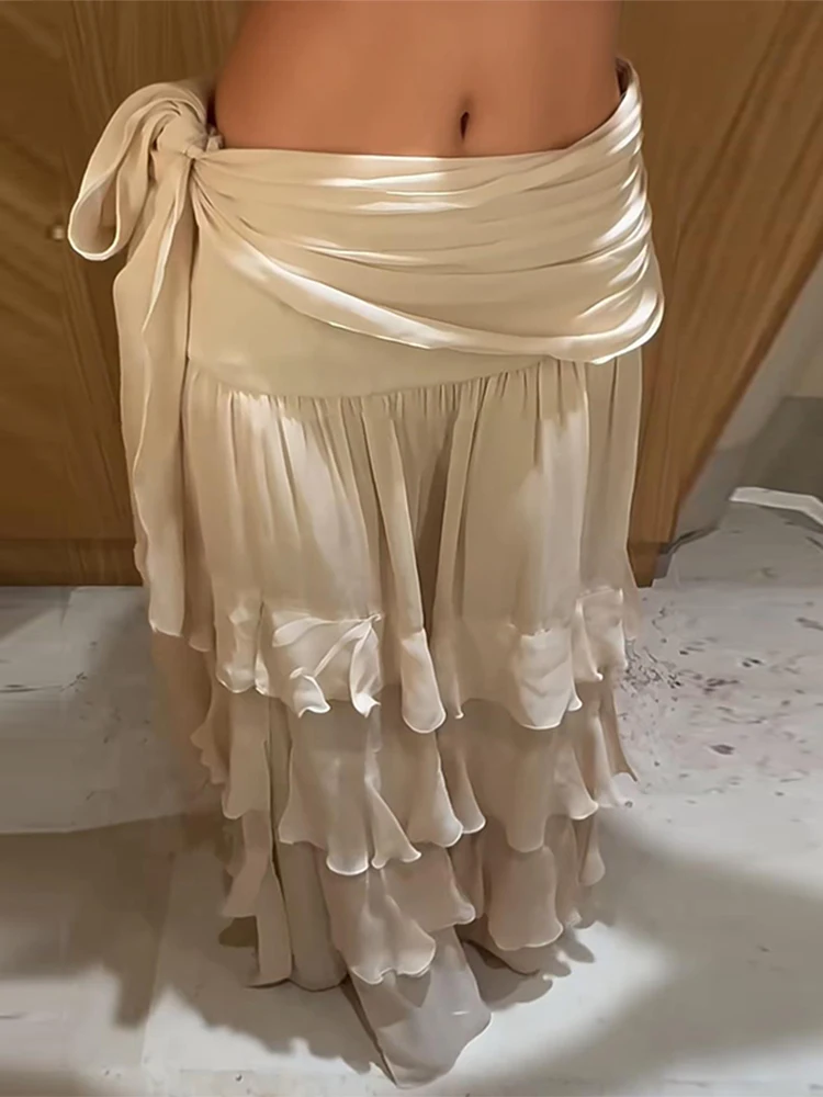 เดรสสายเดี่ยวเข้ารูป แฟชั่นซีซั่นใหม่