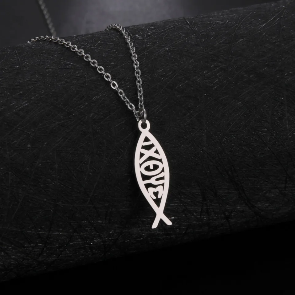 Collana Con Simbolo Cristiano In Argento Lucido Con Decorazione Di Pietre Preziose Generata Da Ai 188544 10063