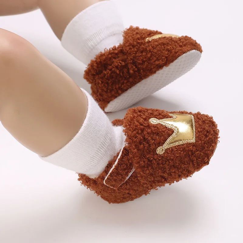 Suefunskry Baby Girl Boy Warm Shoes Crown Patch Fleece First Walking Shoes Soft Sole Crib for Fall Winter