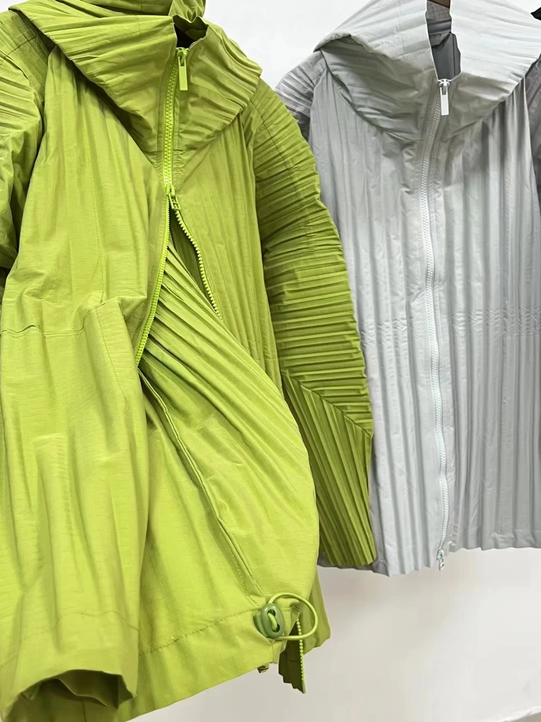 Pleats Pleated Men's Jacket Punching Jacket 2024 Summer New Solid Color Mountaineering Camping Personality Jacket Men's Clothing 5