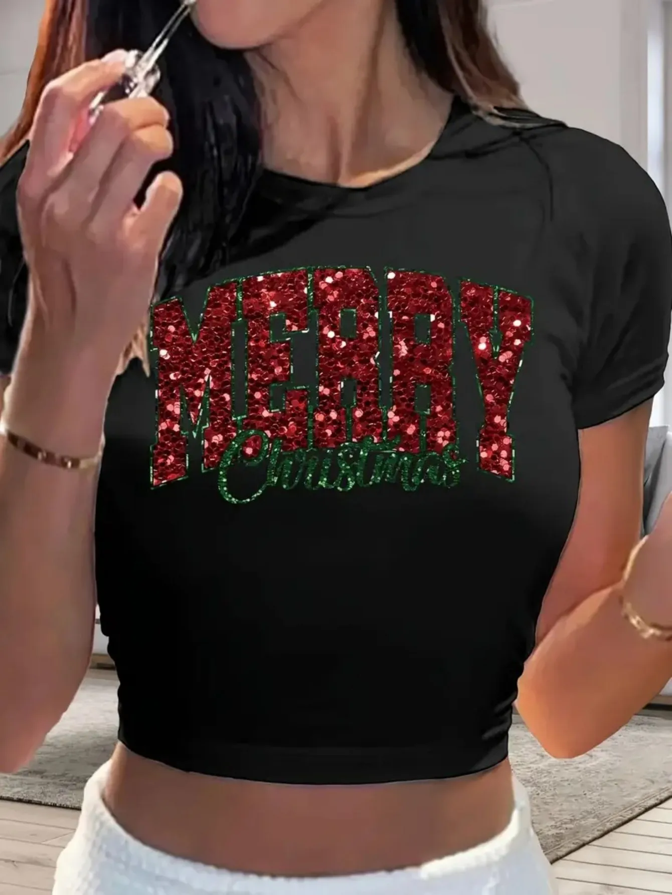 Women's New Y2K Merry Christmas Costume Print Crop T-Shirt Slim Fit Sweet Cool Holiday Style Eye-Catching Top Woman Clothing