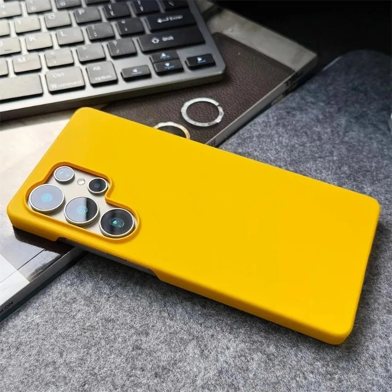 Ultra Thin Matte Borderless Hard Case - Sleek Protection