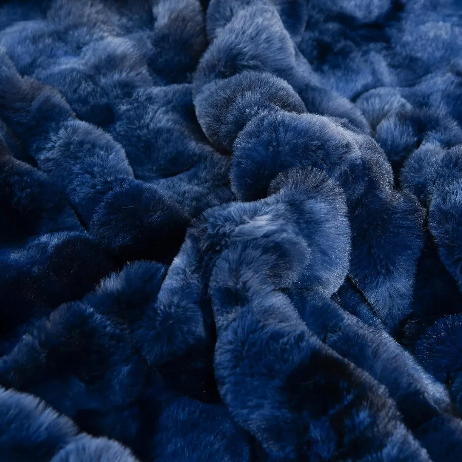 HD Faux Fur Throw Blanket for Couch: Fluffy Cozy Soft Plush Luxury Thick Fuzzy Fleece Blanket Perfect for Sofa Bed Sofa Bedroom