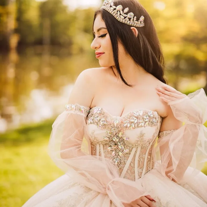 

Luxury Champagne Quinceanera Dresses 2024 Beads Appliques With Big Bow Sweet 16 Dress Vestido De 15 Anos Lace-Up Prom Party