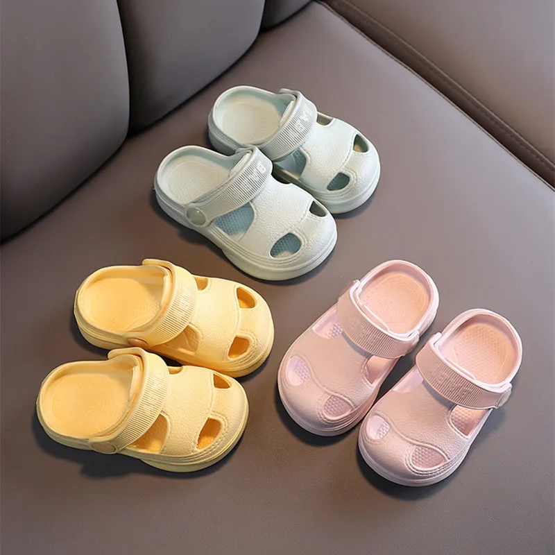 Baby Hole Shoes Summer Soft Non-Slip Baby Sandals for Boy Girl Children Beach Shoes Infant First Walkers Toddler Floor Slippers 6