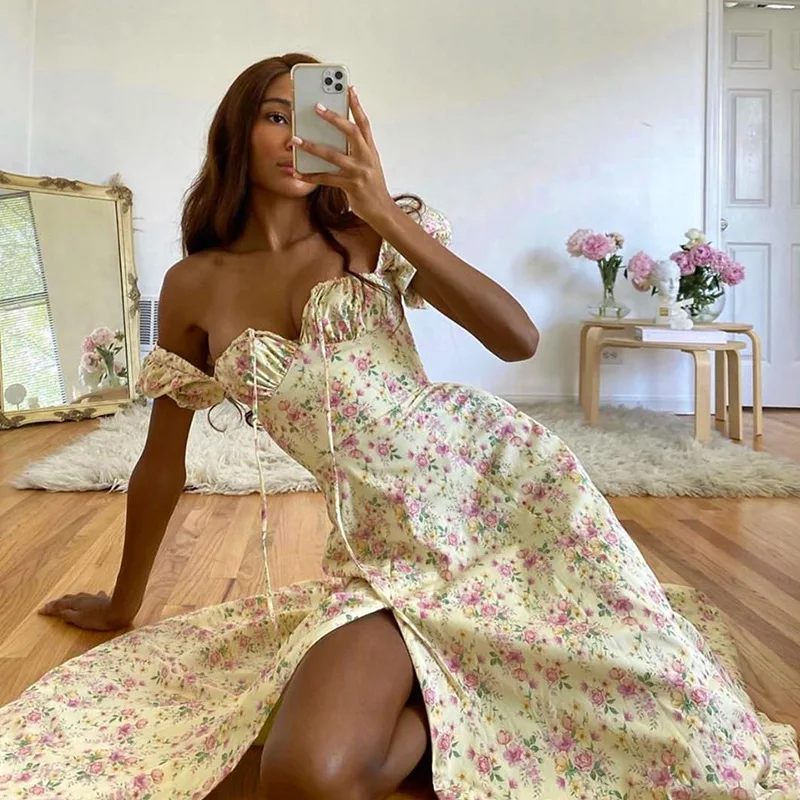 Explosions printed  collar bubble sleeve dress European and American summer square collar tea break skirt floral dress new floral dress women 2021 summer french chic gentle square collar sweet puff sleeve thin slim dresses female lr1407