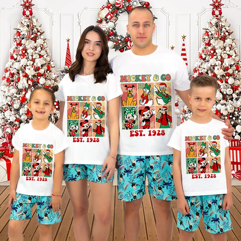 Camiseta navideña de Mickey Minnie y Donald Duck 2024, conjuntos familiares a juego, regalo navideño, papá y mamá, niños, algodón, manga corta