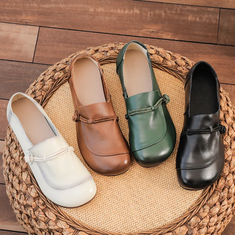 2024 new Mom's shoes retro handmade flat shoes female casual soft and comfortable round toe women's loafers  shoes