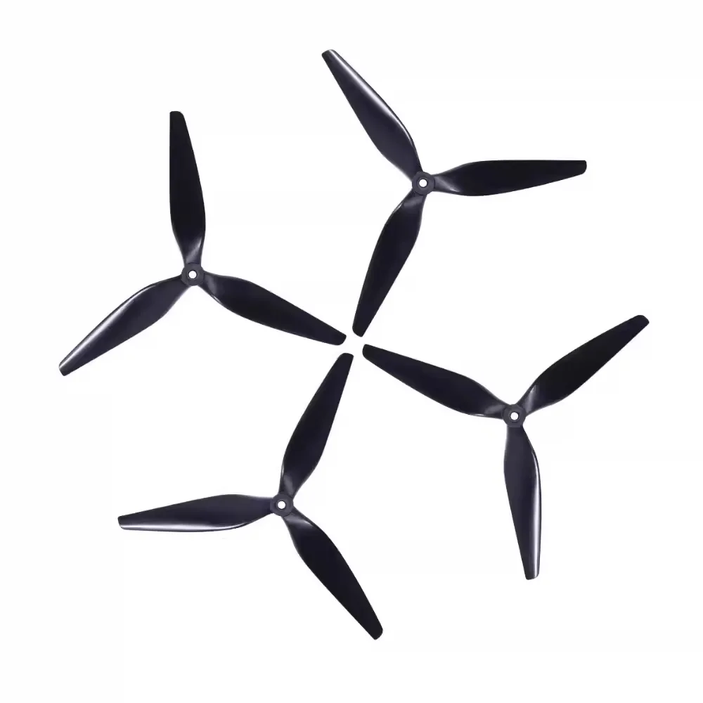 Détail des pales HQProp 15x7x3 15 pouces pour drone FPV course