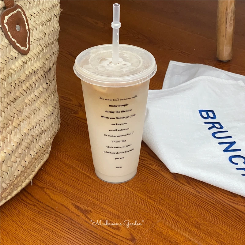 Чашка для воды с пластиковыми буквами в Корейском стиле 700 мл |