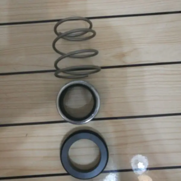 

Mechanical shaft seal d=4.1cm/D=6.0cm Material Code 567232
