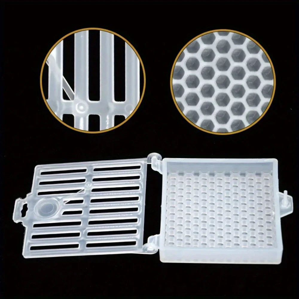 1/2Pcs Beekeeping Transport Queen Cages New Design Bee Post Cage Transparent Box with Comb Fundation Sheet Queen Rearing Tool