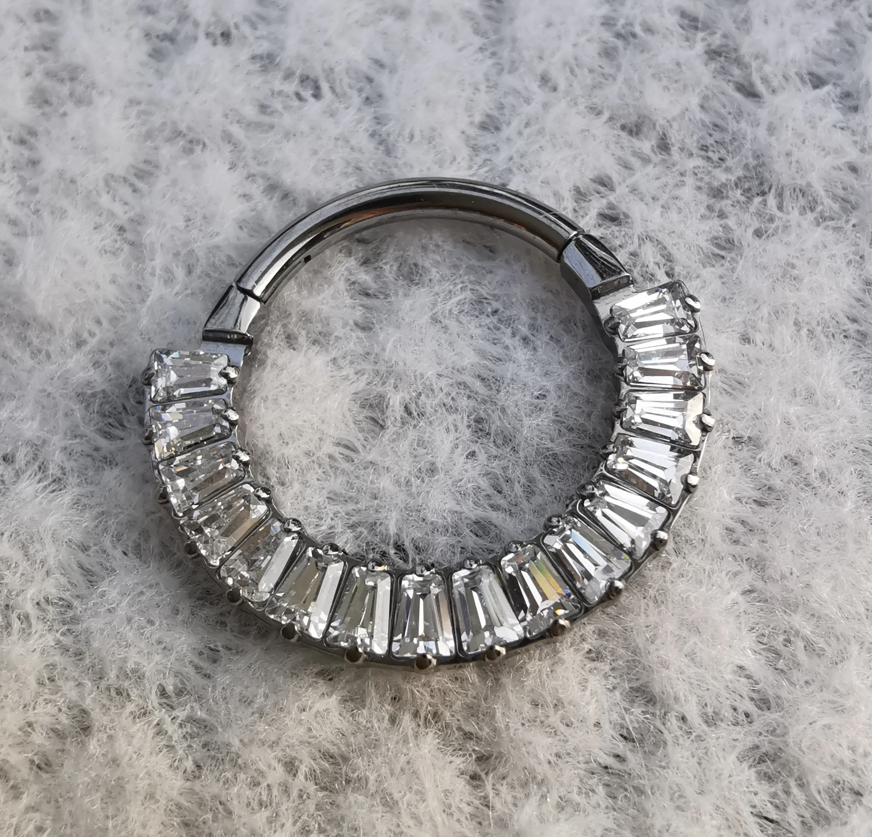 16G Implant Grade Titanium Hinged Segment Ring Clicker for Nose Daith Septum Earring Piercing Jewelry with CZ Gem