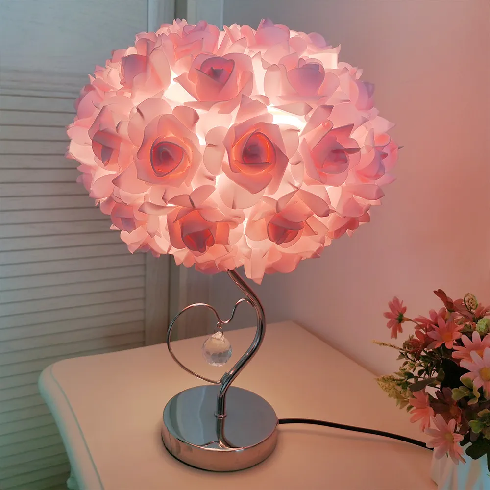 2023 New Rose Table Lamp Pastoral Style Heart Crystal Bedside Lamps For Bedroom Room Decor Girls Gifts Decorative Nightlight
