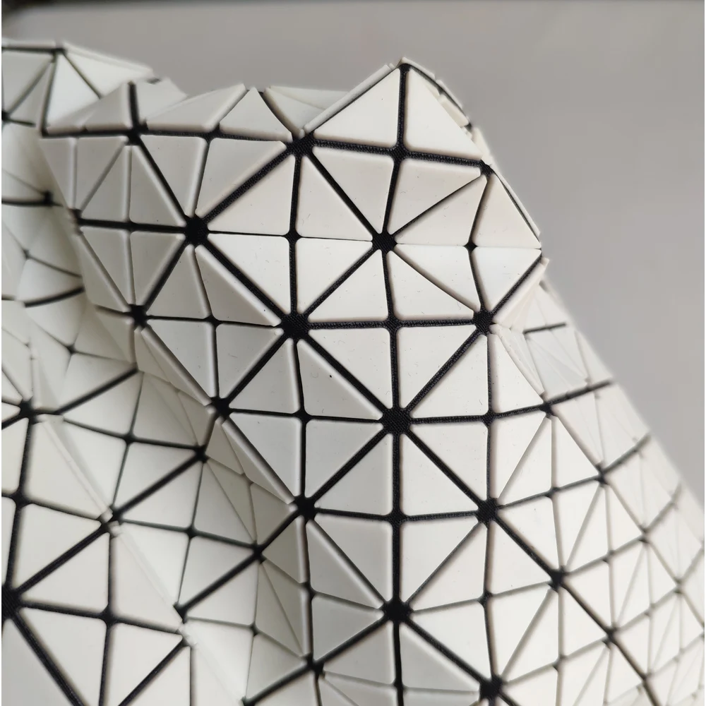 

Геометрические треугольные кожаные ткани, модный дизайн, декоративные тканевые кожаные сумки, материалы для шитья 43x48 см