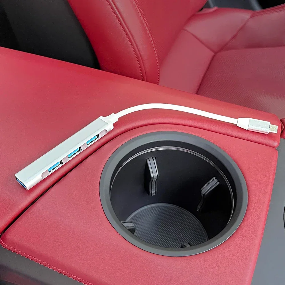 Multifunctional Car USB Hub Charger with Type C Cable