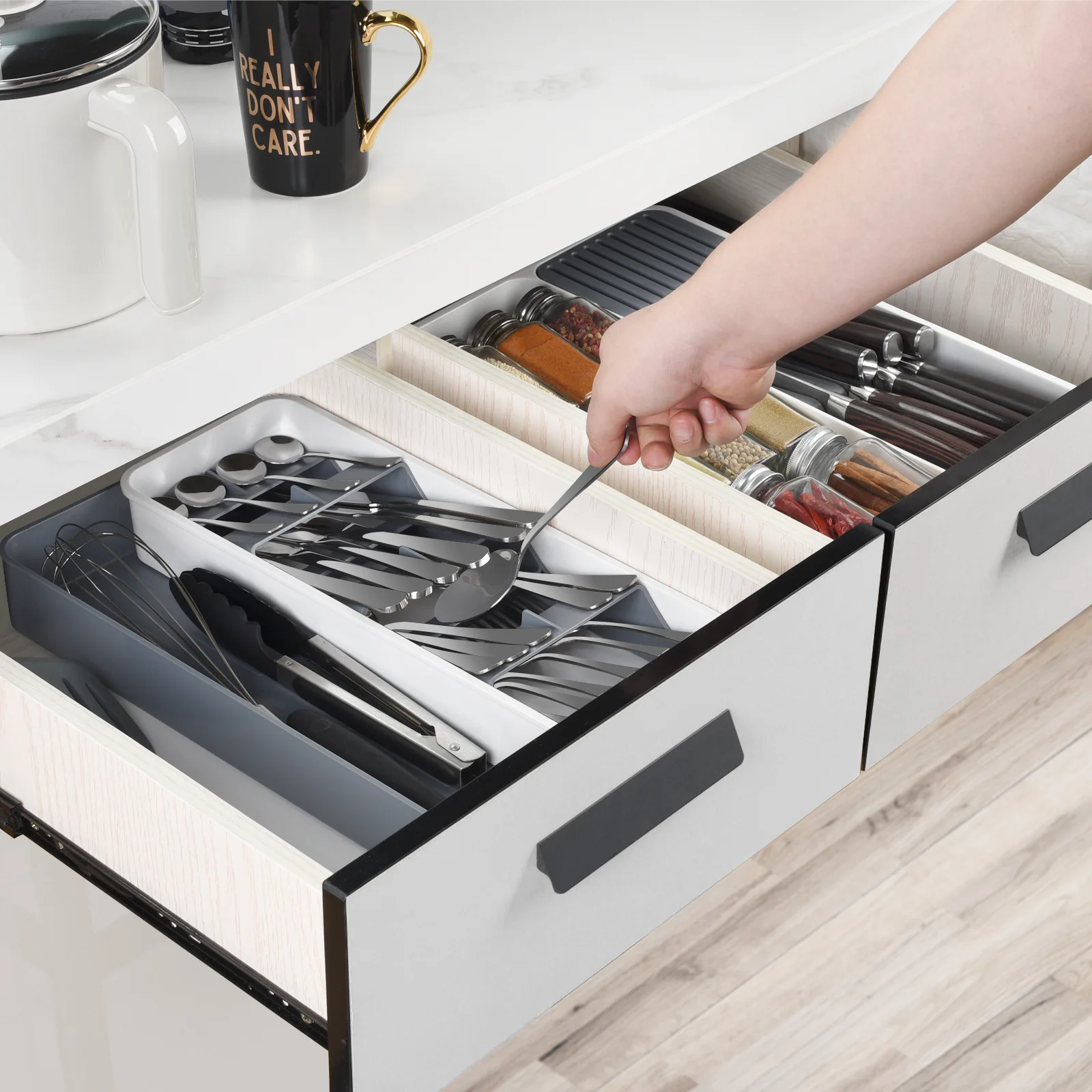 Kitchen Cutlery Storage Box Plastic Tray Drawer Knife Rack Cutlery Case Fork Spoon Separator