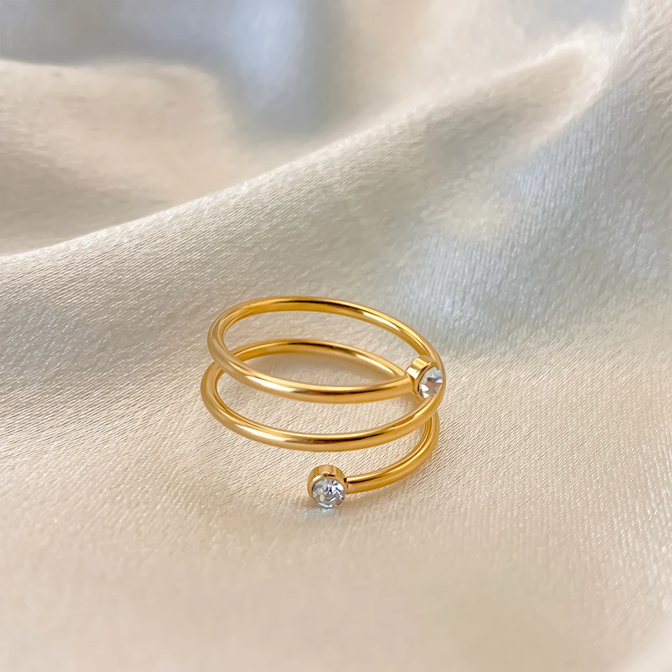 Hiraeva Funkelnder Zirkon-Spiralring – Vergoldeter Edelstahlring für Damen, Hochzeitsschmuck & Geschenk – Detail 3