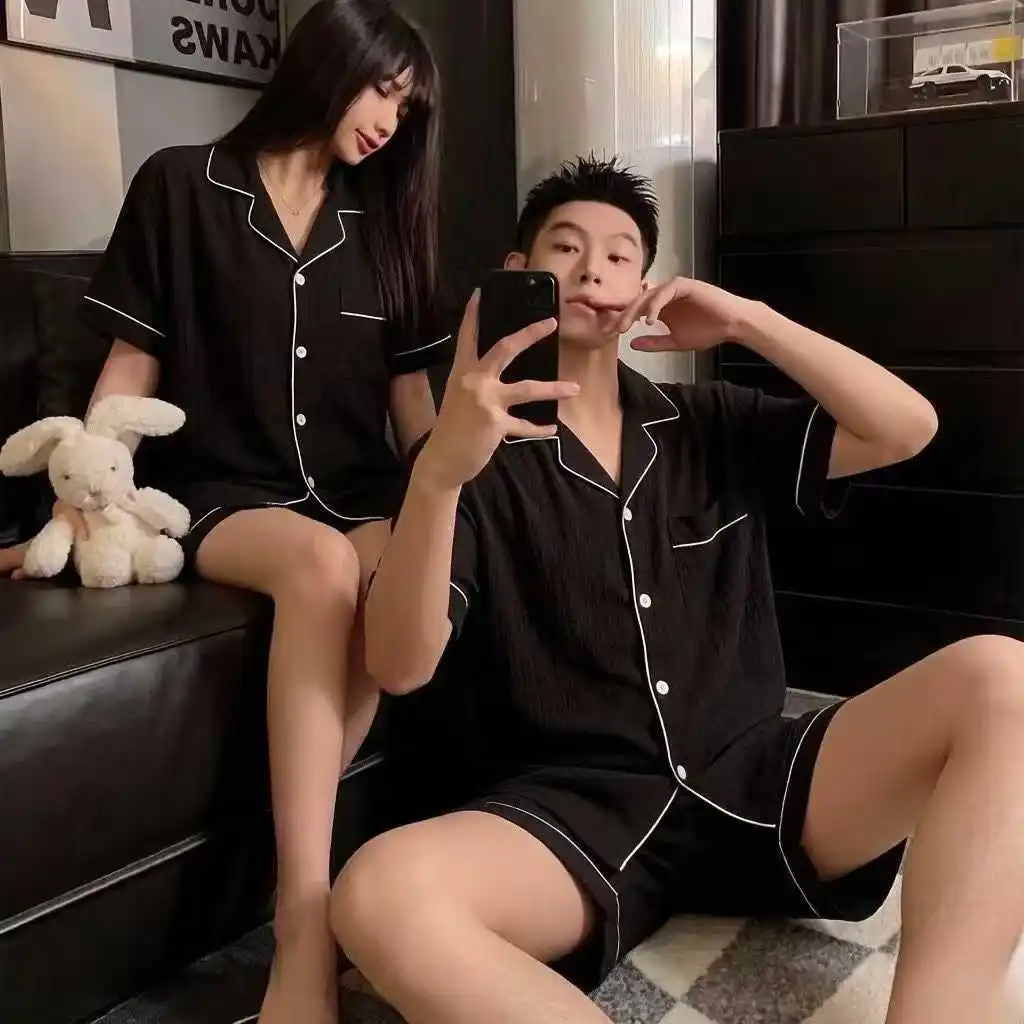 2PCS Pijama 솔리드 파자마 부드러운 원단 여름 짧은 세트 커플을위한 일본 한국 잠옷 남자와 여자 컴포트 잠옷 새로운