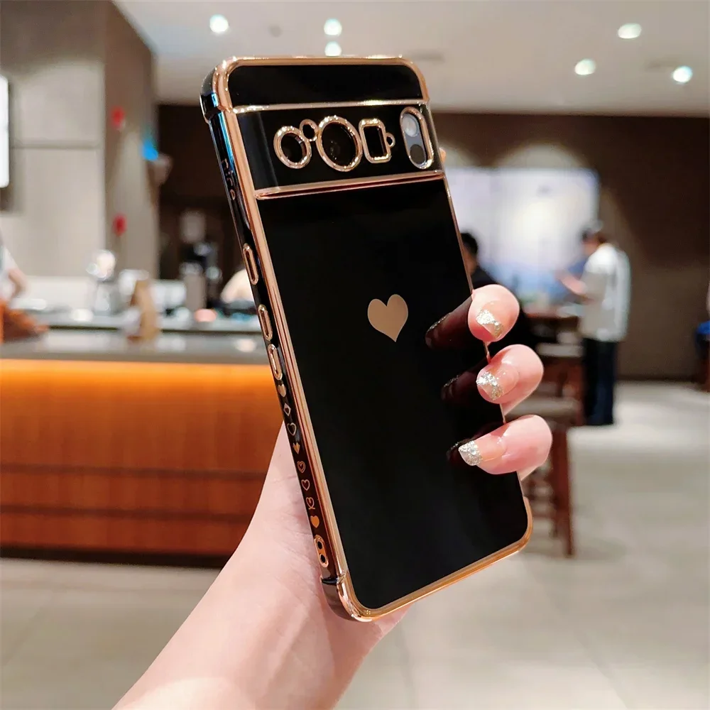 Fashion Love Heart Plating Shockproof Soft Lens Protection Case
