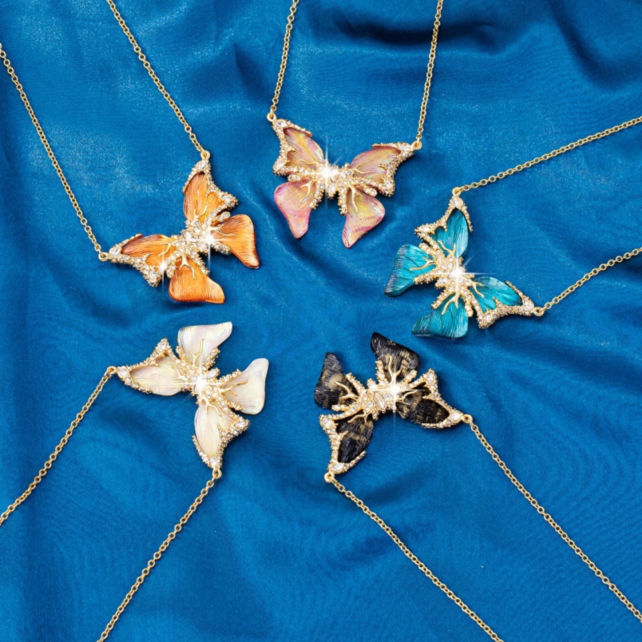 

Fashion Trend Exquisite Leisure Full Diamond Colorful Butterfly Series Necklace
