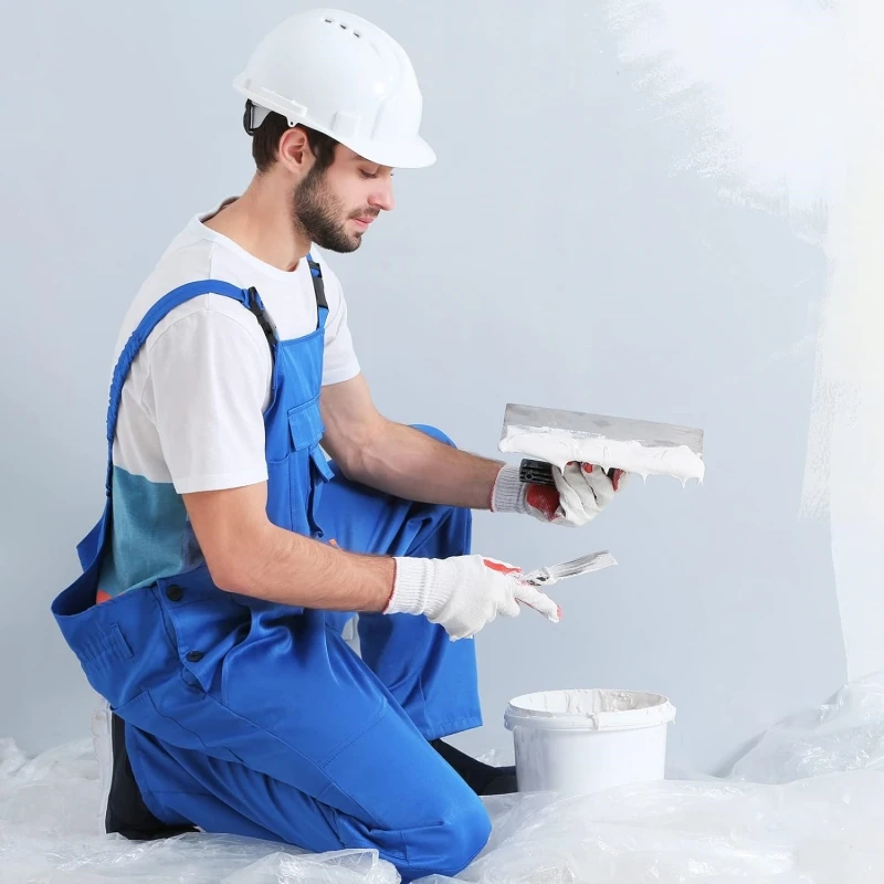 Enhanced Rubber Grip Carbon Steel Plaster Trowel for Construction and Repair Tasks