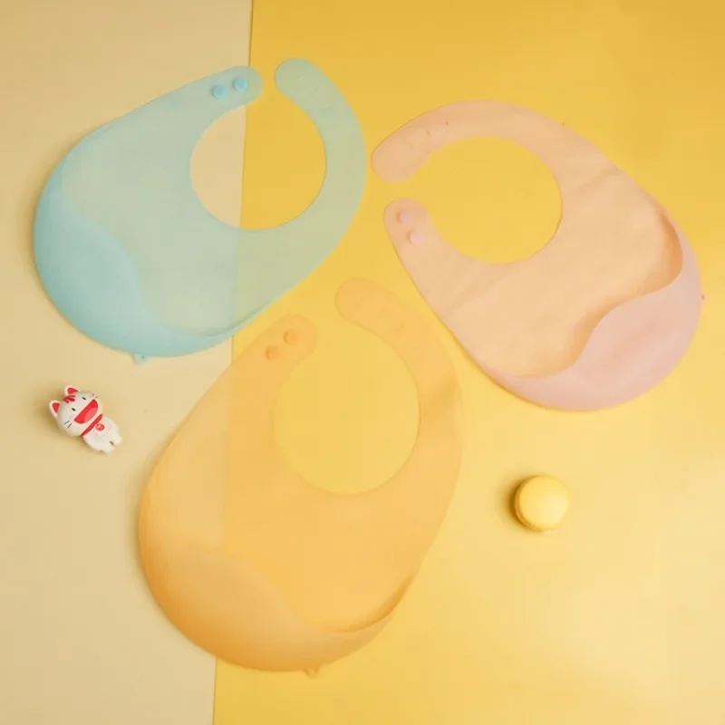 

New Children's Anti-saliva Silicone Food Pocket Waterproof and Anti-dirty Foldable Saliva Towel Light Bib