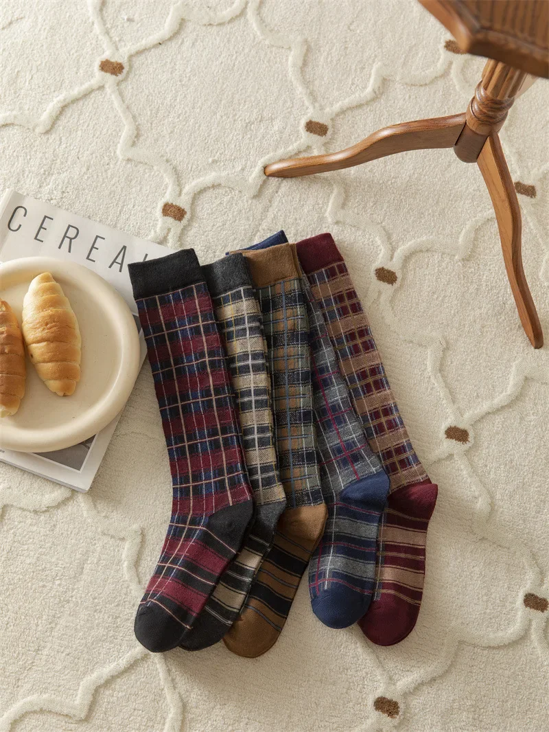 Description Picture 4 of itemWomen Harajuku Retro Vintage Plaid Stockings Long Socks JK College Style School Girls Stocking Cotton Knee Socks Women Stockings