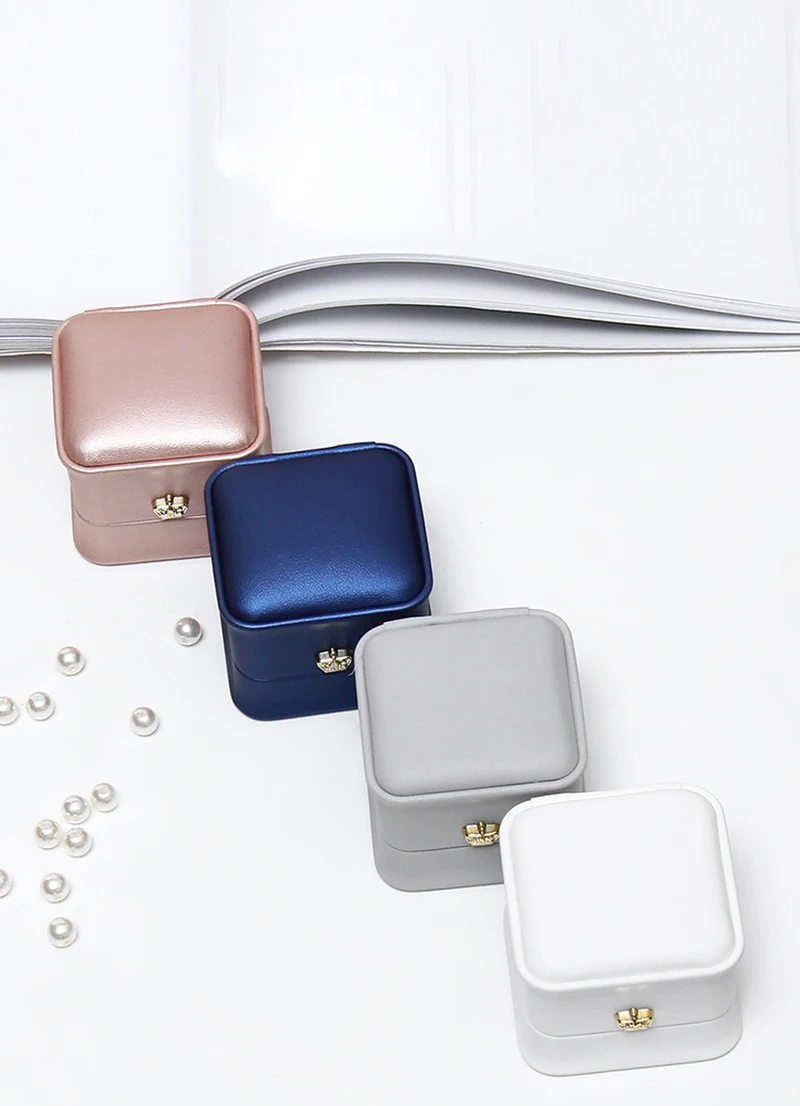 10Pcs Krone Form Schnalle Geschenk Organizer Kleine Tragbare Quadratische Lagerung Set Box PU Stoff Schmuck Armband Halskette Großhandel – Detail 7