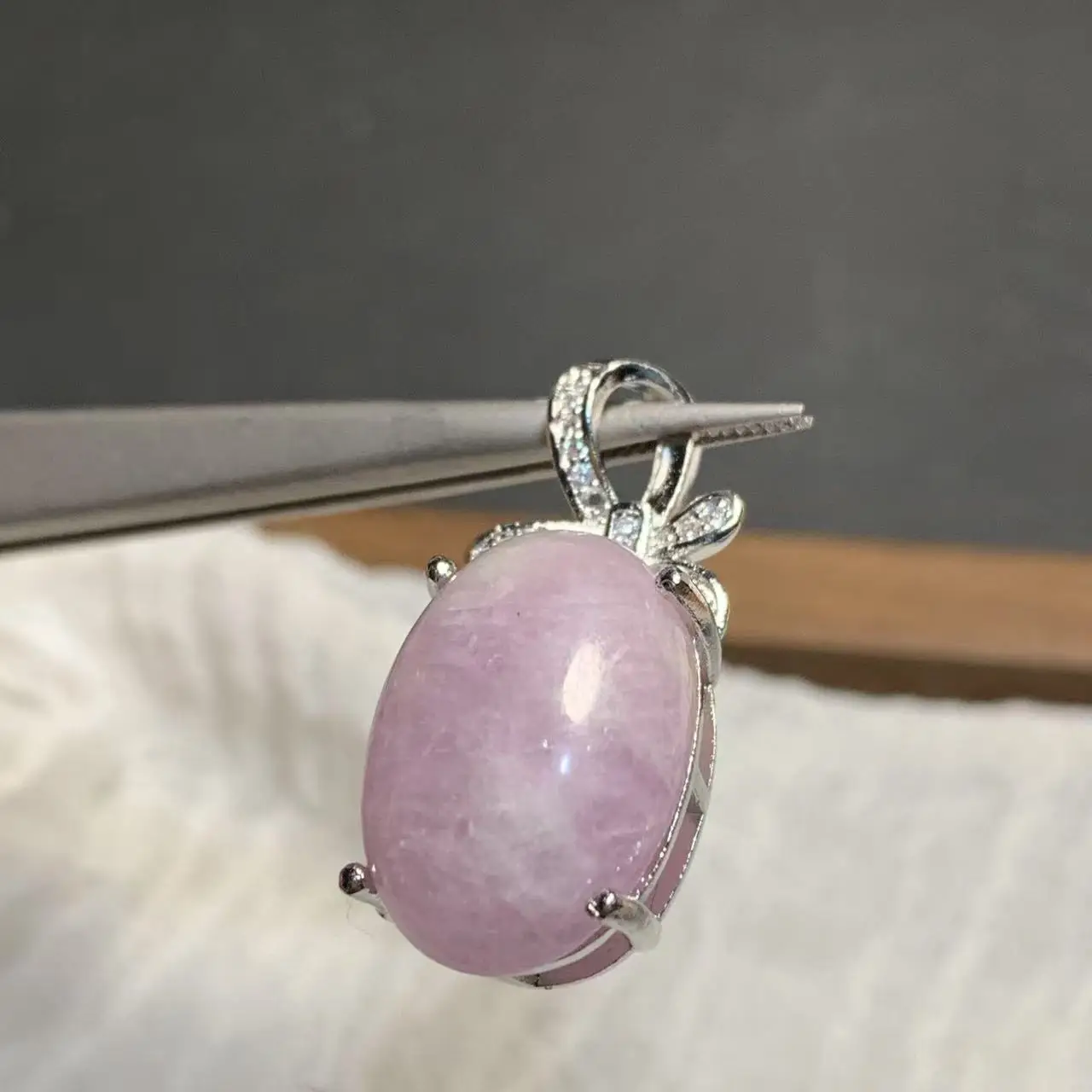 18*12 OVAL Natural Kunzite Pendant Necklace Fine Jewelry Handmade Stones Wholesale Healing Energy Gift Lucky Jewelry