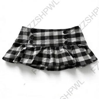 Black and white checkered slim short skirt retro and casual street style high street fashion sweet and cool aesthetic hot girl