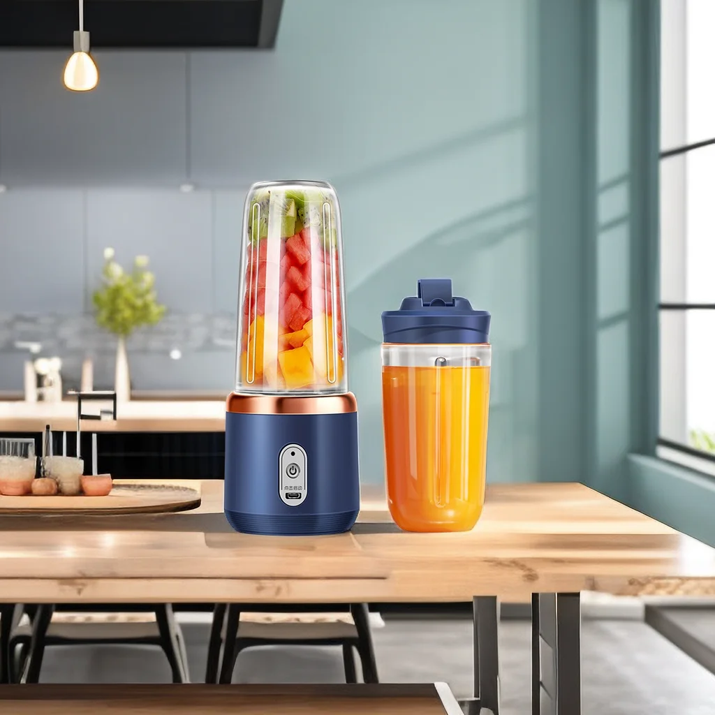 Mini Portable Juicer 300ML Fruit Blender is a convenient fruit and vegetable juicer for traveling students Portable Juicer 5