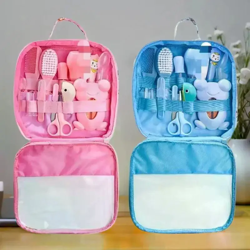 Kit per la Cura del Bambino: Set 10 Pezzi con Tagliaunghie, Aspiratore Nasale, Pettine e Spazzola di Sicurezza, Progettato Appositamente per Borse