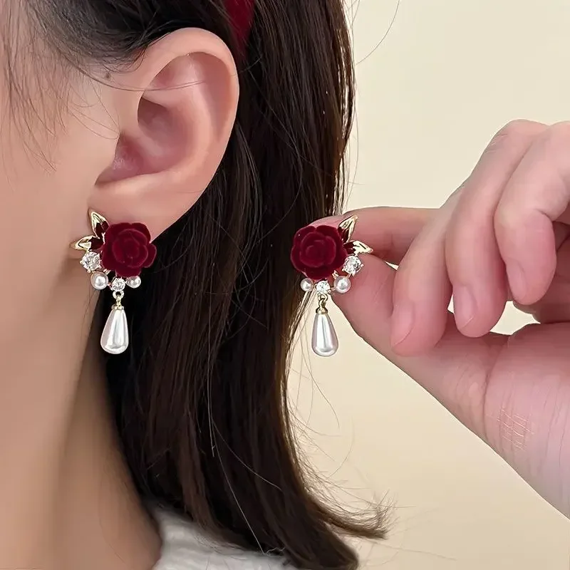 New Wine Red Velvet Rose Pearl Earrings for Women Vintage Red Rose Elegant High-end Studs Earrings Jewelry Accessories Gifts