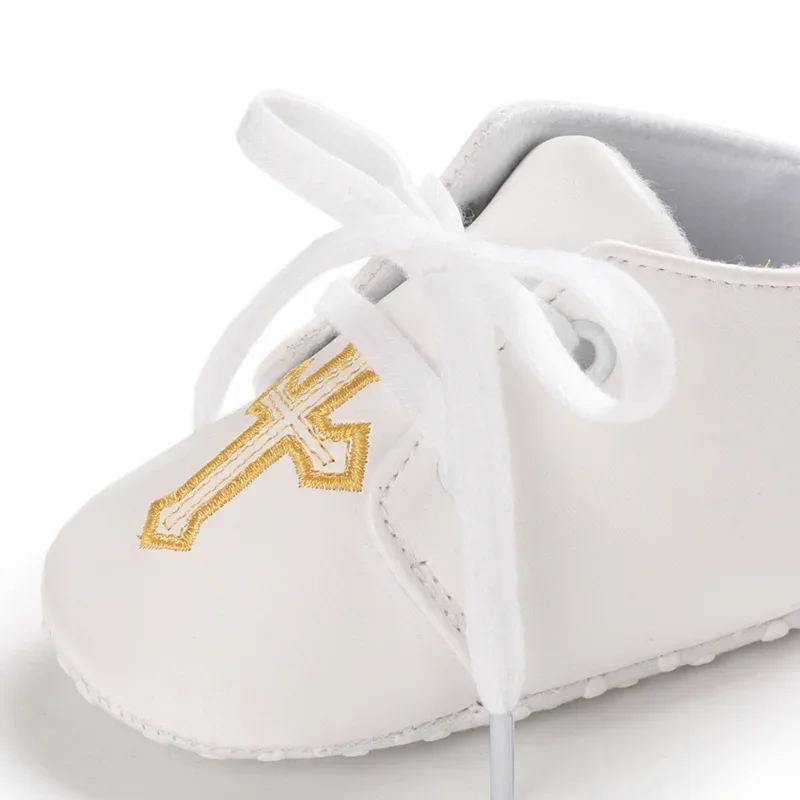 2025 흰색 패션 신발 소년과 소녀를위한 캐주얼 신발 부드러운 바닥 세례 신발 운동화 Comfort First WalkShoes