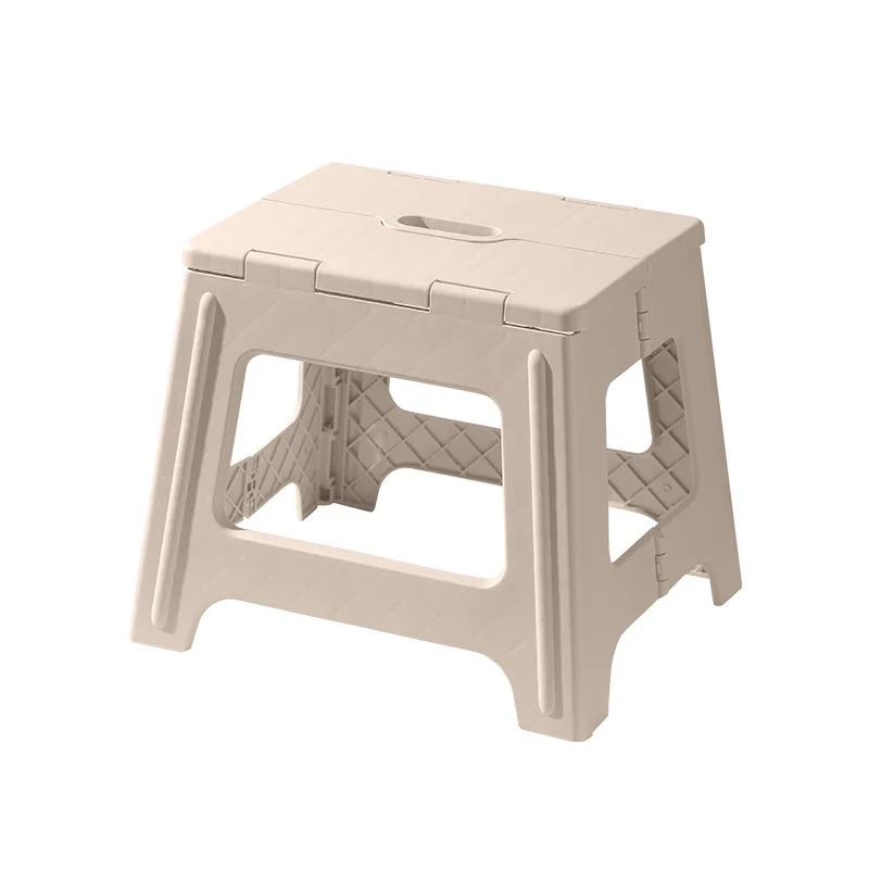 16 Small plastic stool