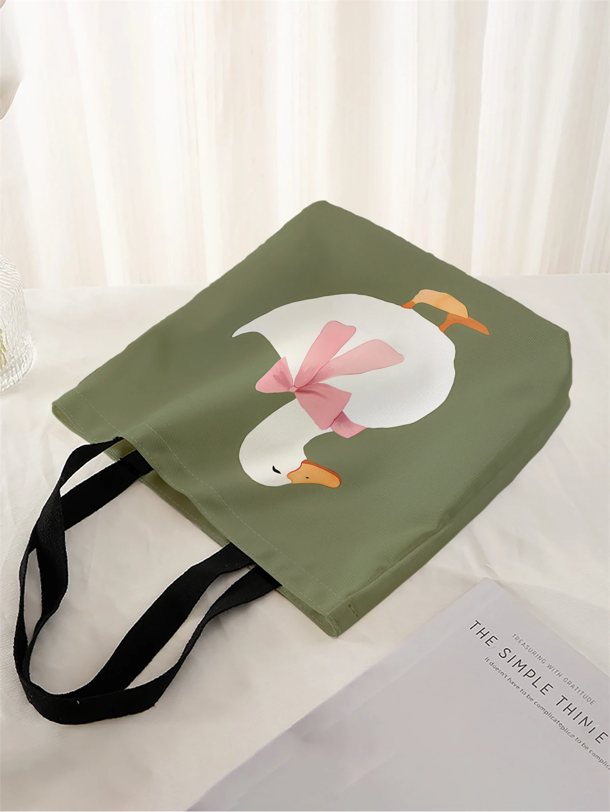 1pc,cartoon duck handbag, reusable fashionable handbag, multifunctional handbag, printed canvas shopping bag