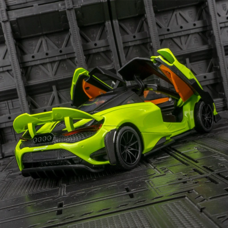 1:24 マクラーレン 765LT 合金スポーツカーモデルダイキャスト