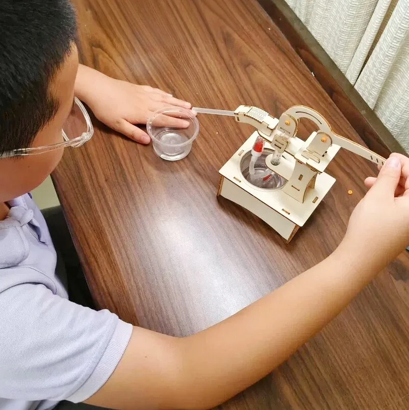 Wooden DIY Hand Pump Well STEM Educational Science Experiment Kit