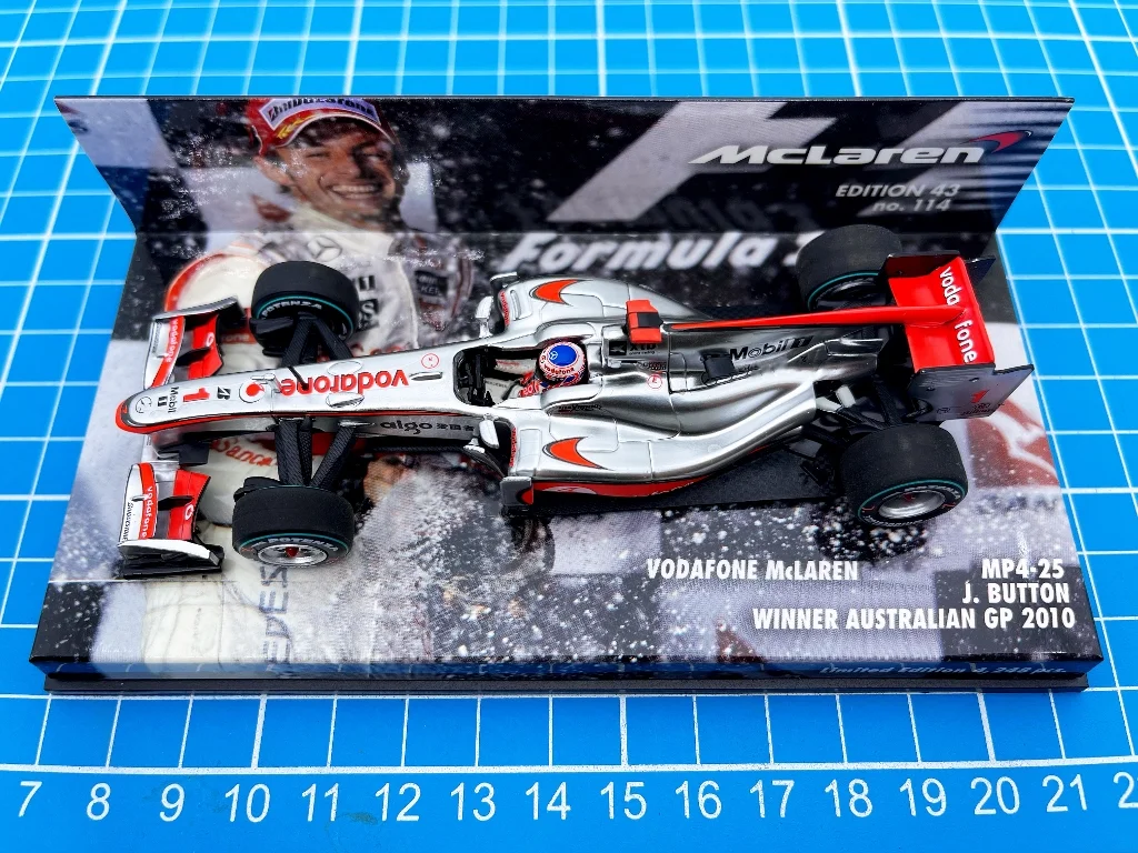 

Minichamps 1:43 F1 MP4-25 2010 Jenson Button австралийская имитация ограниченного выпуска, металлическая статическая модель автомобиля из смолы, игрушка в подарок