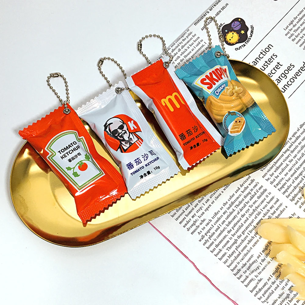 Simulation Tomato Ketchup Keychain Funny Ketchup Bag Phone Pendant Food Play Tomato Sauce Car Decoration Gift Wholesale