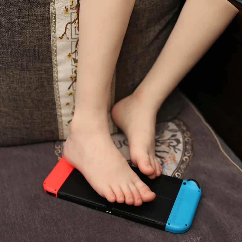 Child Silicone Foot Model DZW32 Cute Feet with Calf High Simulation Mannequin Filming Shoes Display Props Boy Student Feet