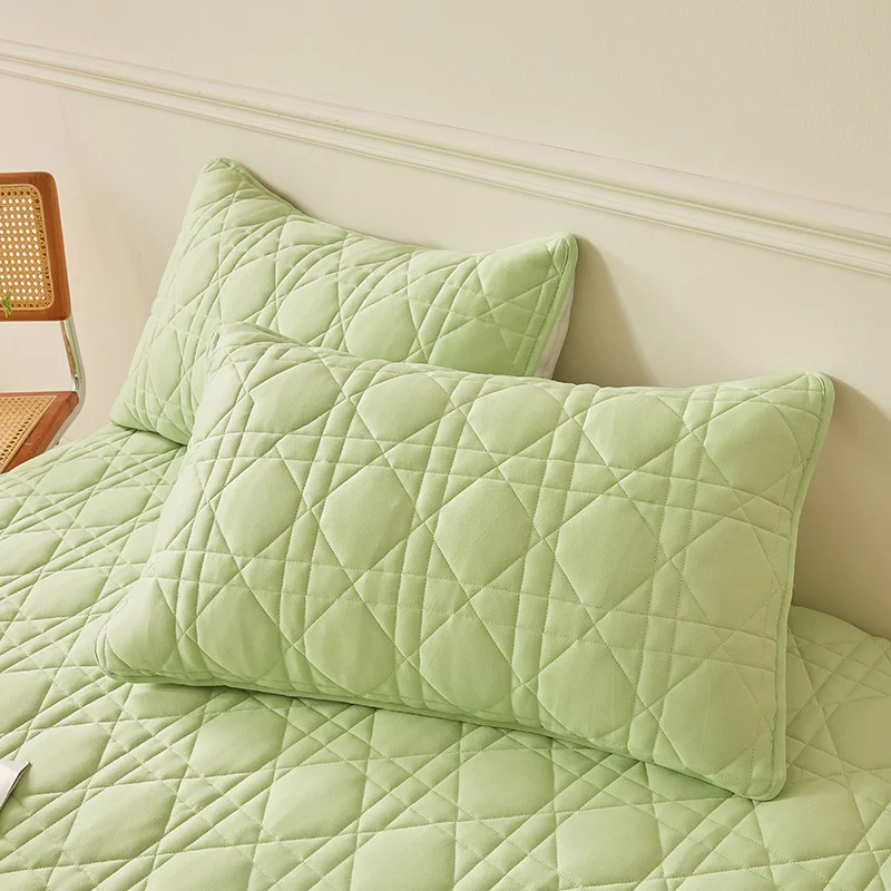 2025 New Solid Color Cotton Waterproof Bed Hat TPU Layer Green Mattress Cover Breathable Skin Friendly with Elastic Bedspread 4