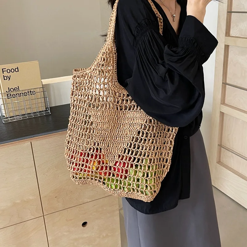 Fashion Women Rattan Tote Bag Luxurious Designer Shoulder Handbag Large Capacity Wicker Women Shopping Handbag Trend Straw Bag 2