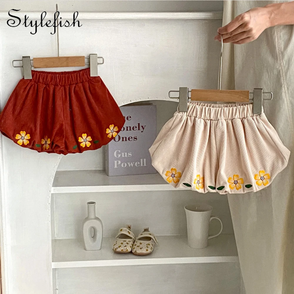 Spring And Autumn Baby Girls Corduroy Shorts