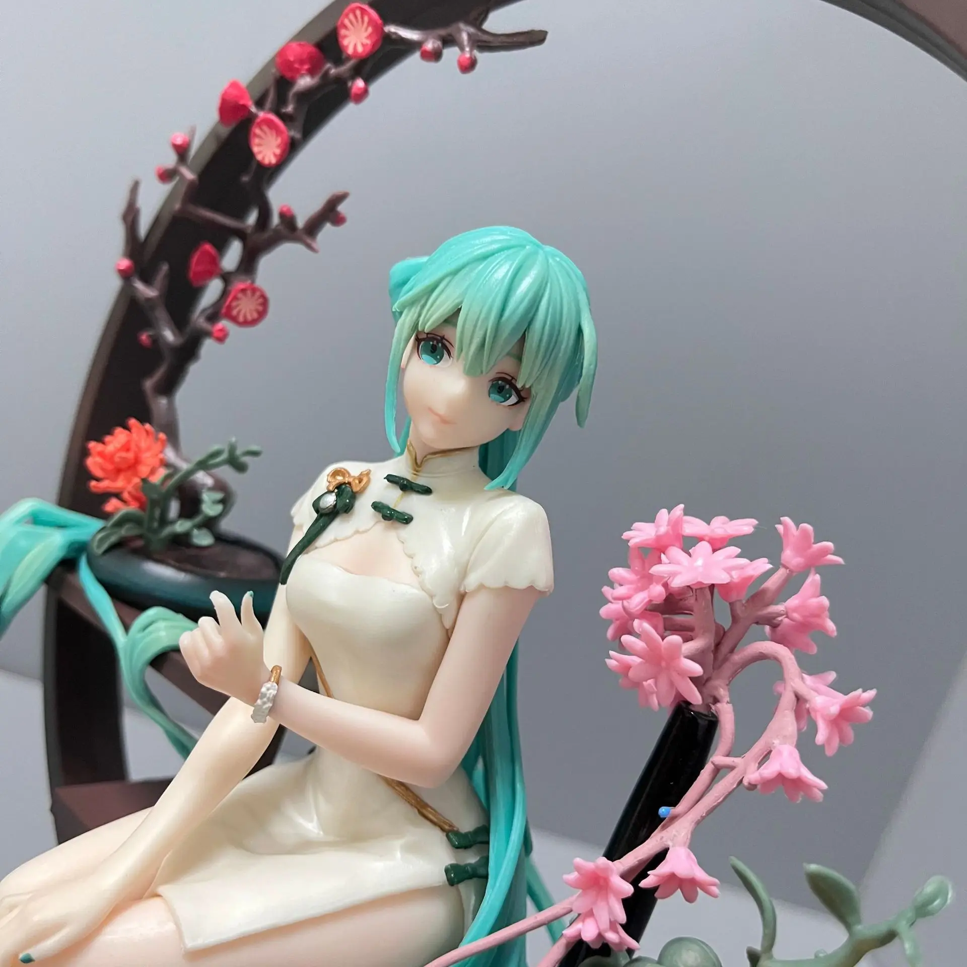 S7ebe01b0ec6343f0bc7cf34a23ee2656C - Hatsune Miku Figure