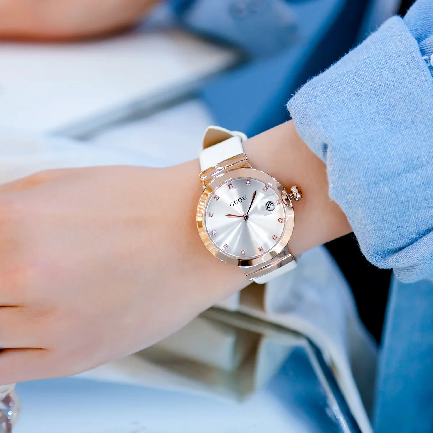 Orologio da polso al quarzo da donna alla moda GUOU con cinturino in vera pelle, diamanti, strass, calendario, lente d'ingrandimento, orologio da donna_voghion.com