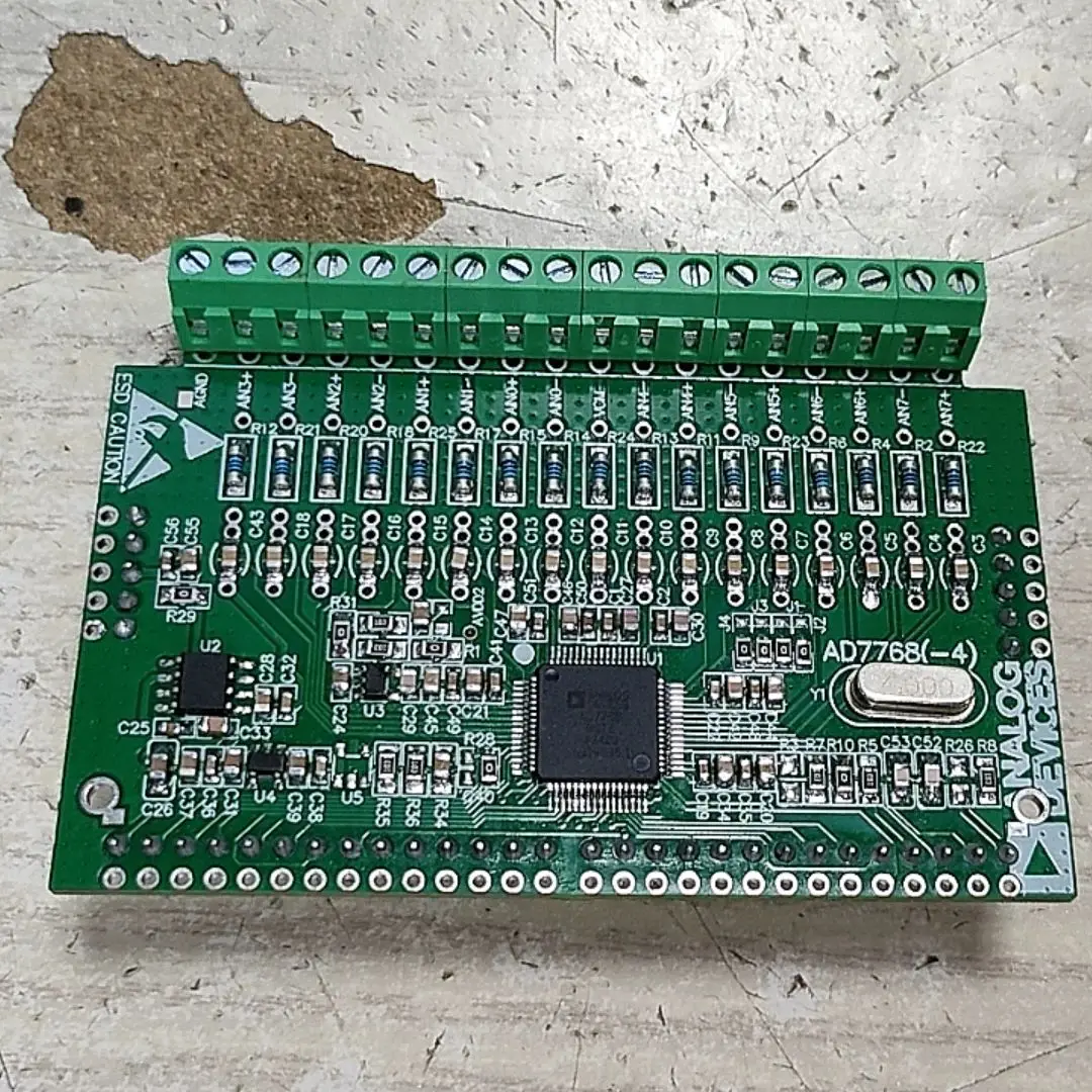 AD7768 8/4채널 고성능 24비트 동시 샘플링 ADC 모듈 110.8 KHz 대역..