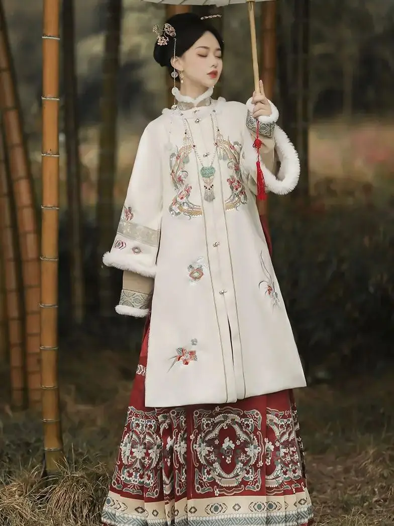 Ming Dynasty Hanfu Horse-face Skirt For Women Red Top With Pipa-shaped Large Sleeves White Ancient Chinese Hanfu Traditional Set альбом склейка для акварели fabriano artistico traditional white фин 45x61 см 10л 300 г