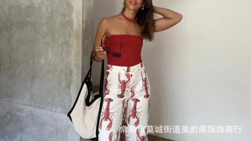 Рисунок 3 - Женский комплект из 2 предметов с принтом